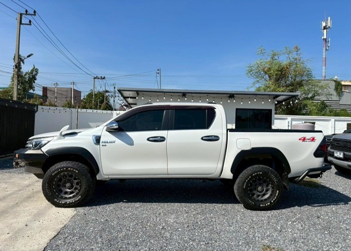 Used 11
                    TOYOTA
                     for Sale Image