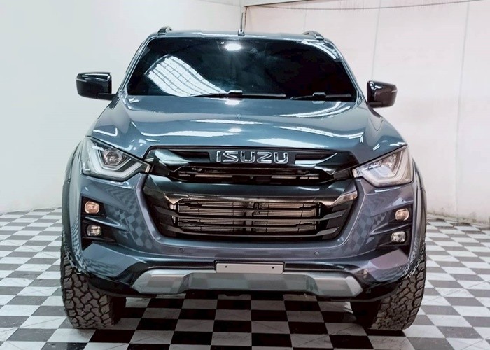 Used 1
                    ISUZU
                     for Sale Image