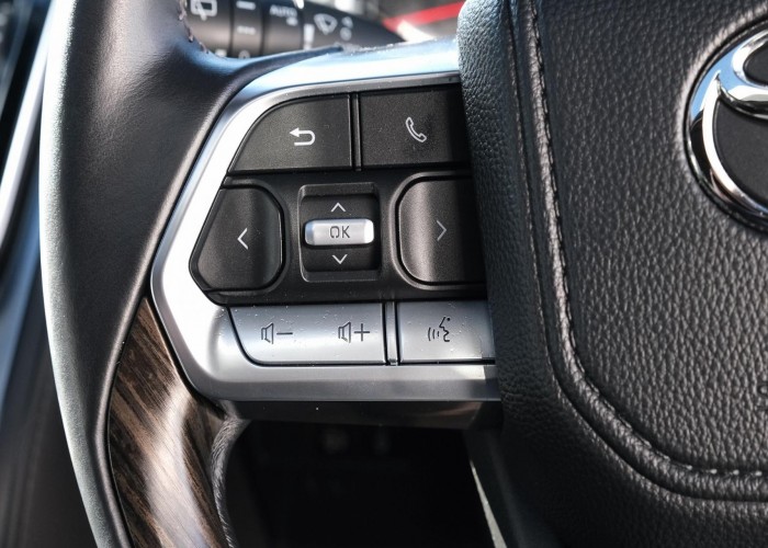 Used 1
                    TOYOTA
                     for Sale Image