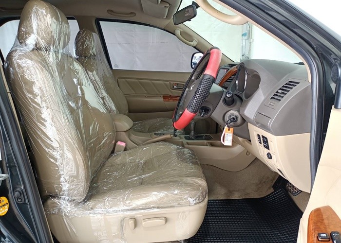 Used 5
                    TOYOTA
                     for Sale Image