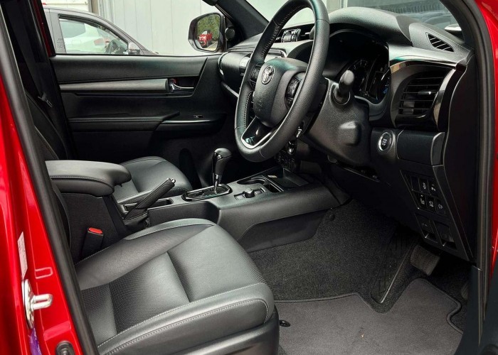 Used 1
                    TOYOTA
                     for Sale Image