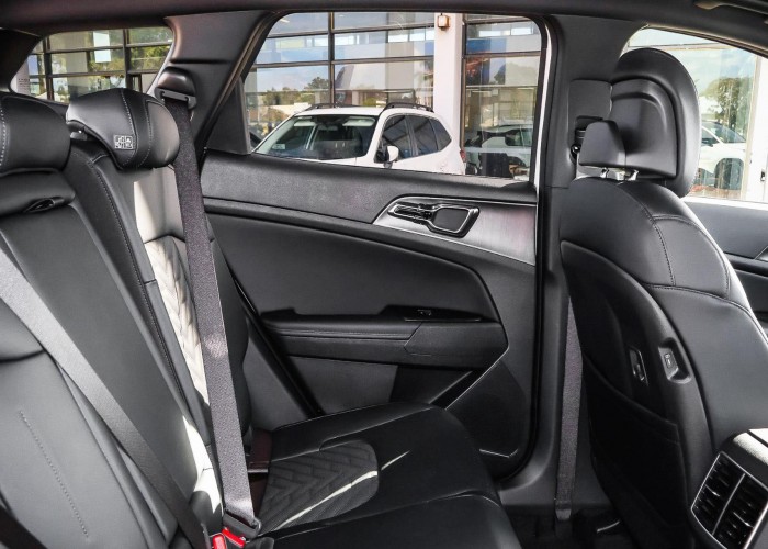 Used 1
                    KIA
                     for Sale Image