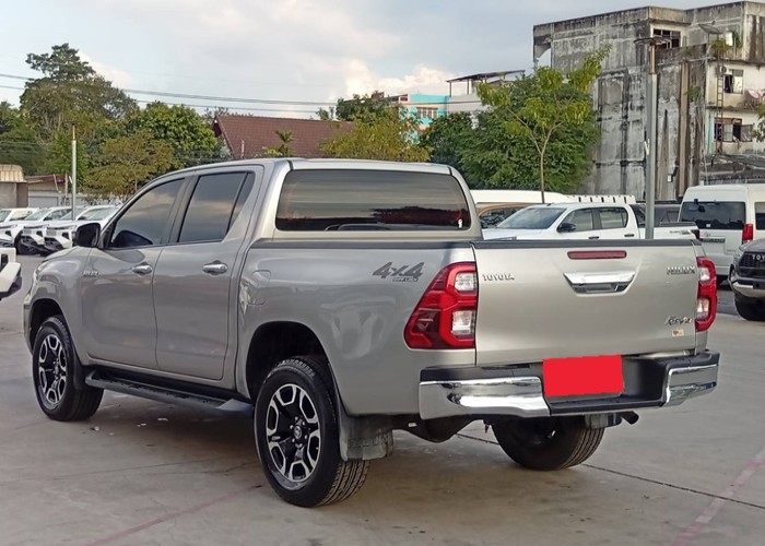 Used 12
                    TOYOTA
                     for Sale Image