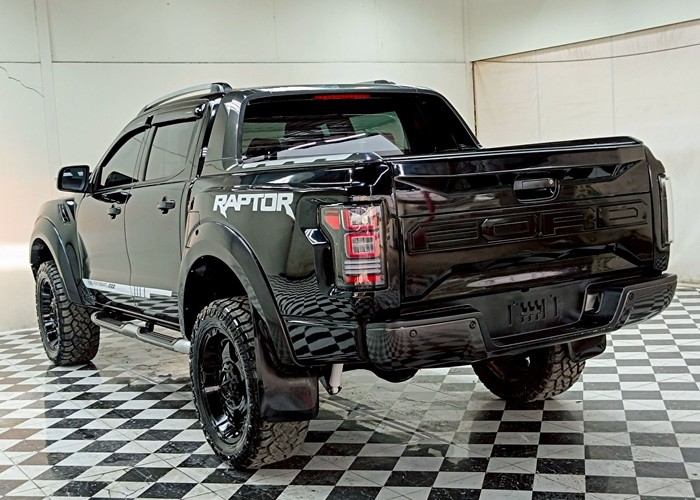 Used 8
                    FORD
                     for Sale Image