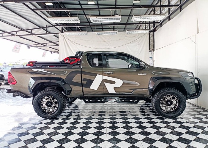 Used 6
                    TOYOTA
                     for Sale Image