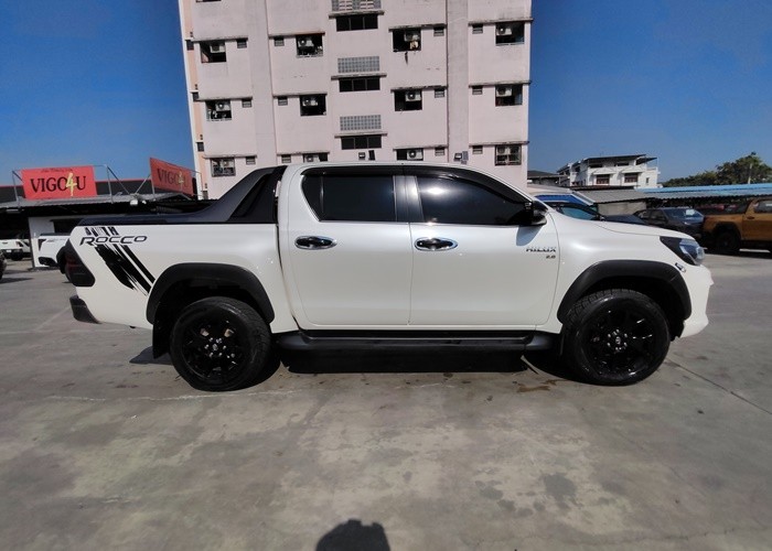 Used 12
                    TOYOTA
                     for Sale Image