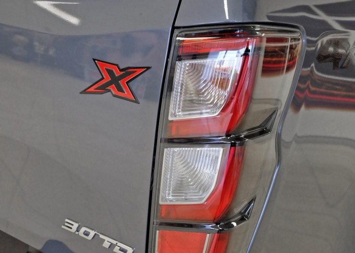 Used 1
                    ISUZU
                     for Sale Image