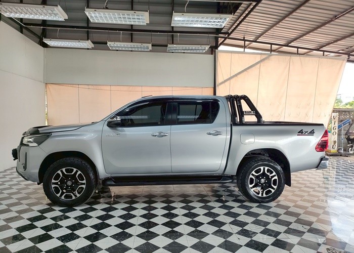Used 9
                    TOYOTA
                     for Sale Image