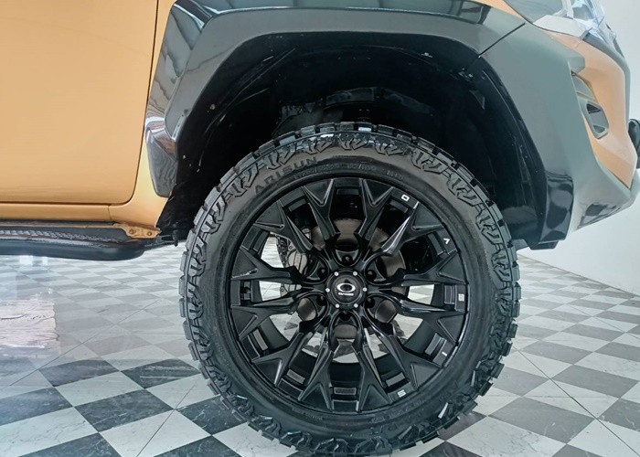 Used 5
                    TOYOTA
                     for Sale Image