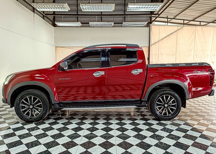 Used 3
                    ISUZU
                     for Sale Image