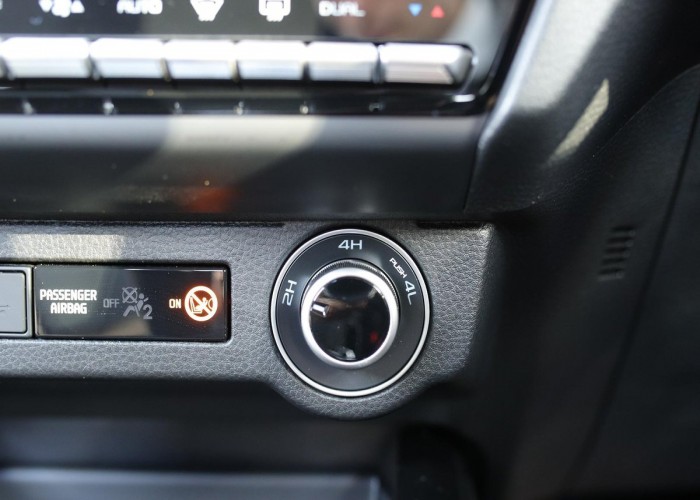 Used 1
                    ISUZU
                     for Sale Image